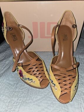 Jennifer Lopez Yellow Embroidered Woven Peep-Toe Heels with Tan Straps
